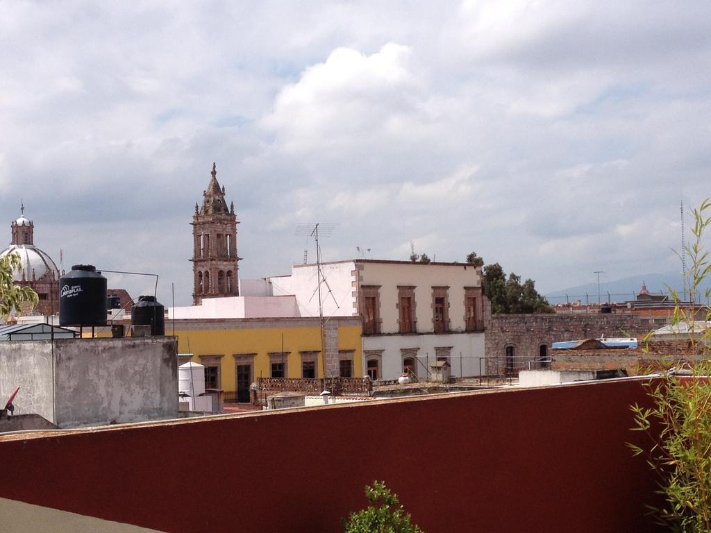 Hostal Casa Castillo Морелия Экстерьер фото