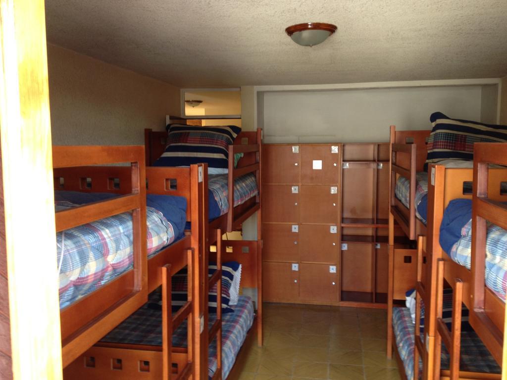 Hostal Casa Castillo Морелия Экстерьер фото