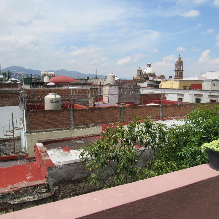 Hostal Casa Castillo Морелия Экстерьер фото